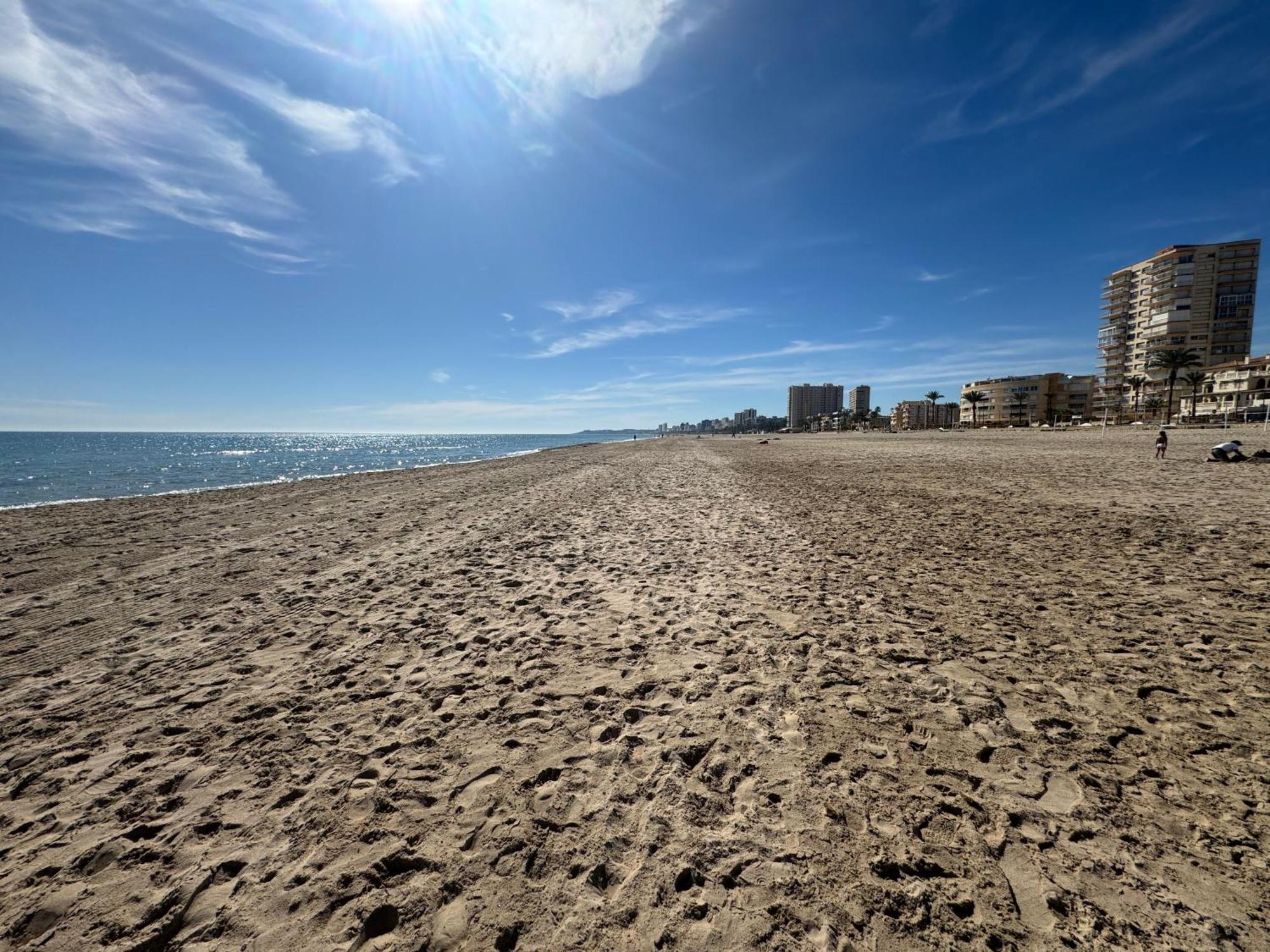 Apartamento Muchavista Primera Linea De Playa By El Conserje Кампелло Экстерьер фото